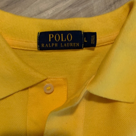 Polo - Picture 2 of 2